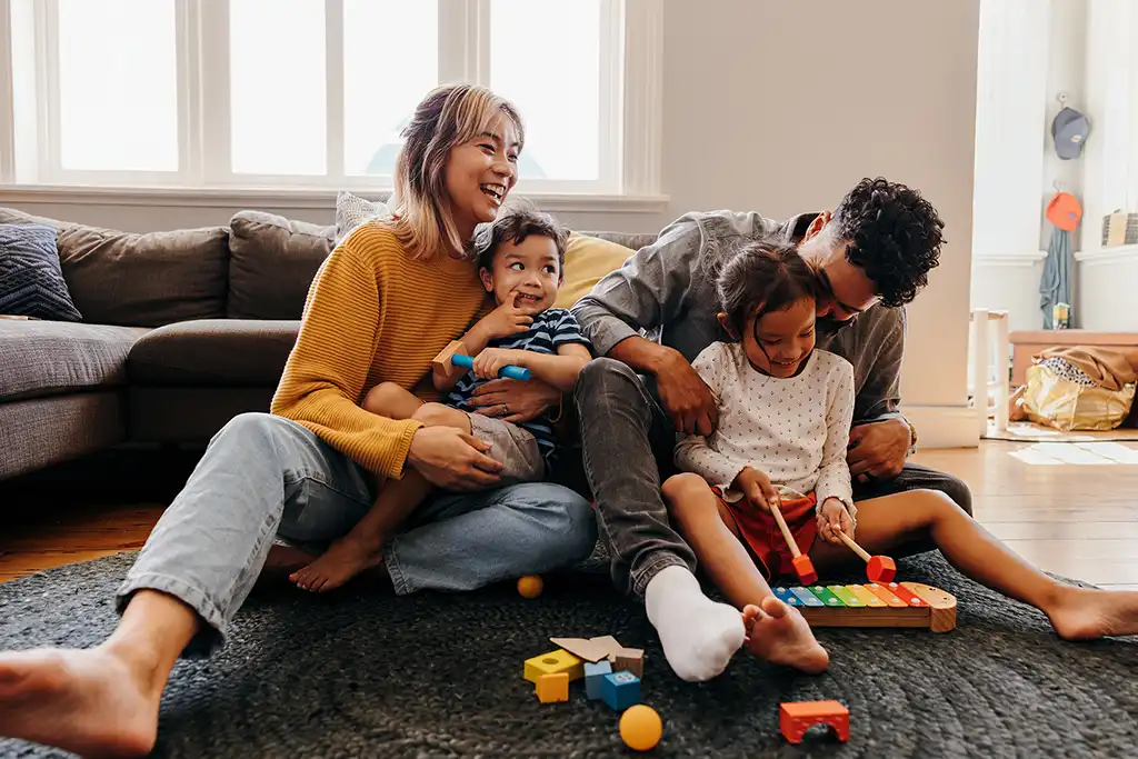 shutterstock_2089486747 A family spending time together